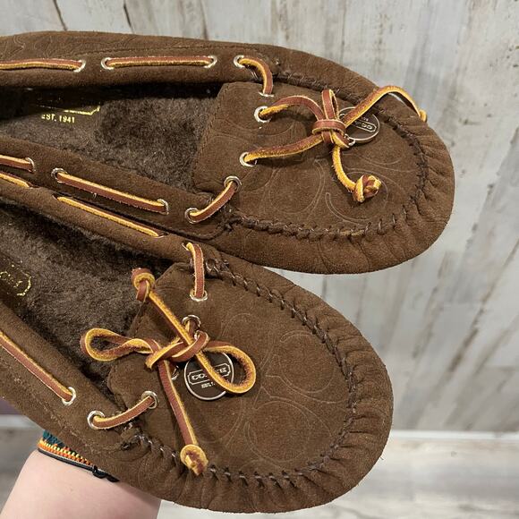 Coach Antonia Java Brown Suede Signature Logo Sherpa Lined Moccasins Size 8.5 - Picture 2 of 6